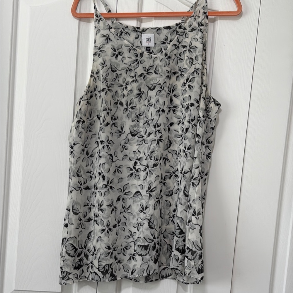 Cabi moody floral
Floral Sleeveless Top